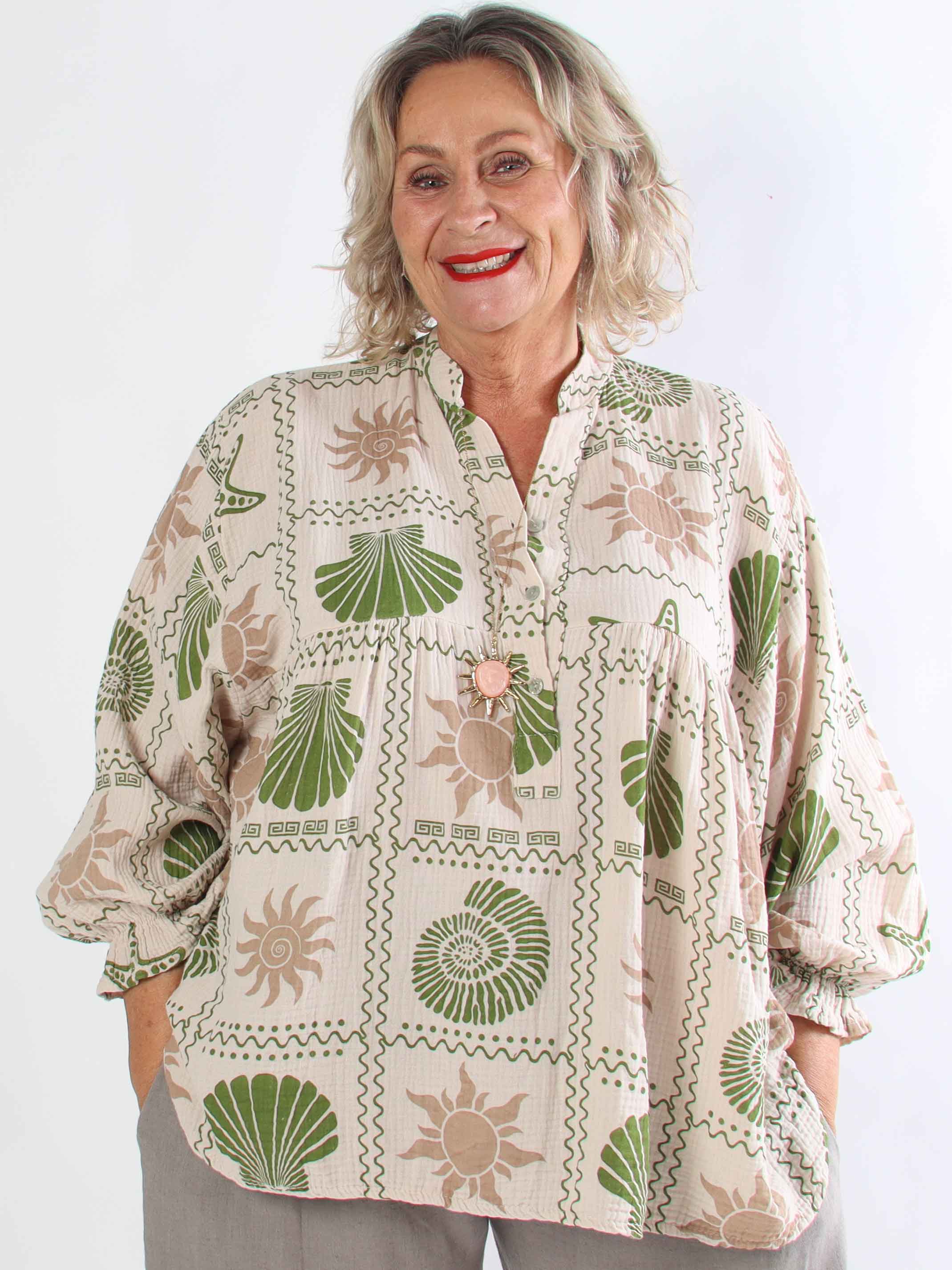 Diva - Mønstret plus size tunikaskjorte i blødt bomuldsbæk-og-bølge-stof